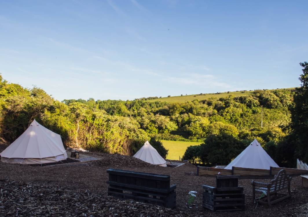 Bluebell Hideaway (Glamping Bell Tent)